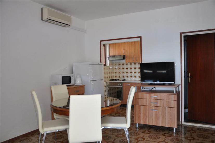 Apartment A2, for 4 persons