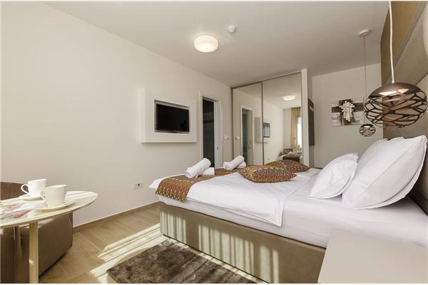 House K1, for 8 persons