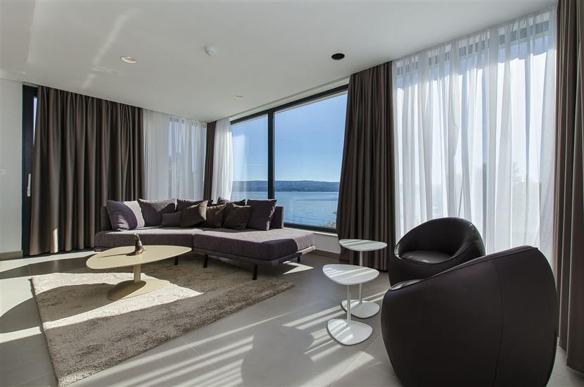 House K1, for 8 persons