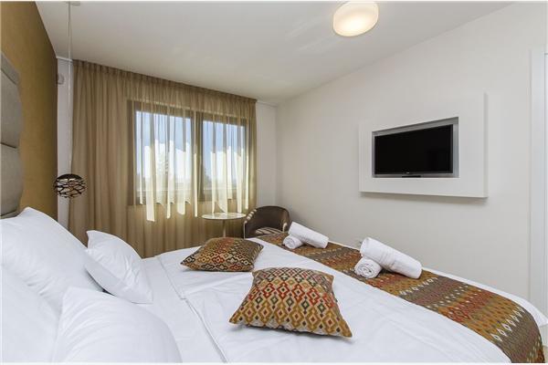 House K1, for 8 persons