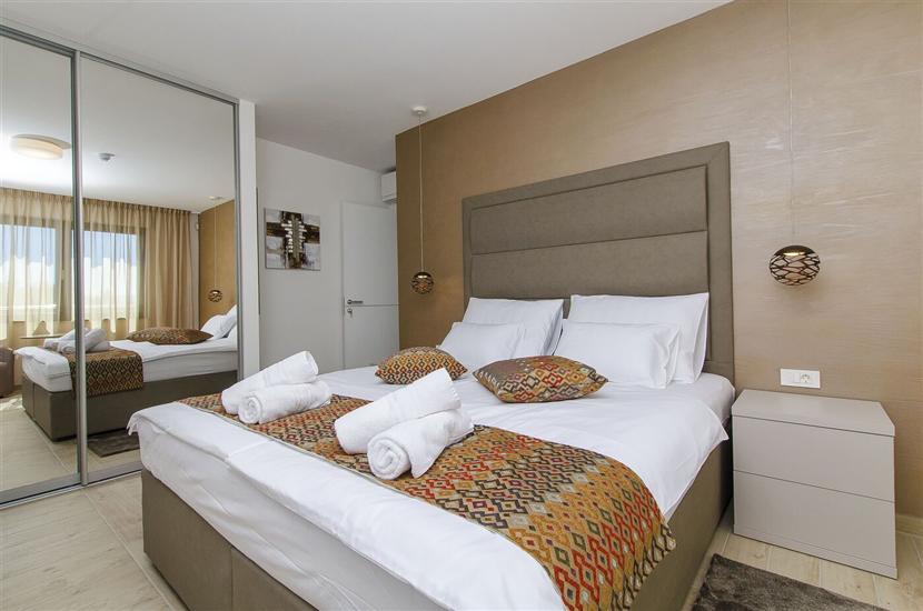 House K1, for 8 persons