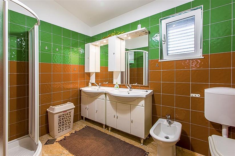 House K1, for 8 persons