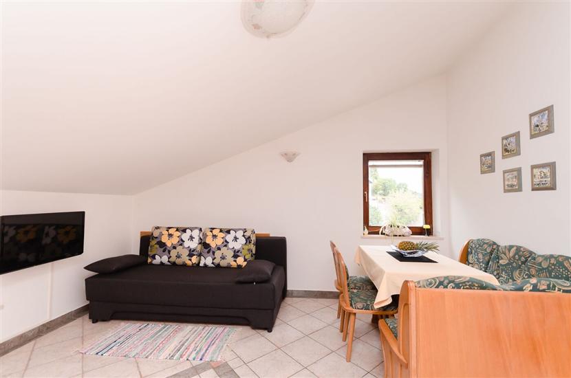 Apartment A2, for 6 persons