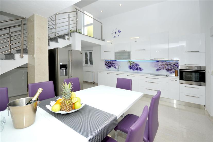 House K1, for 8 persons