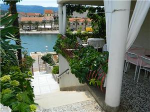 Apartments and Rooms Darinka Vrboska - island Hvar, Size 20.00 m2, Airline distance to town centre 200 m