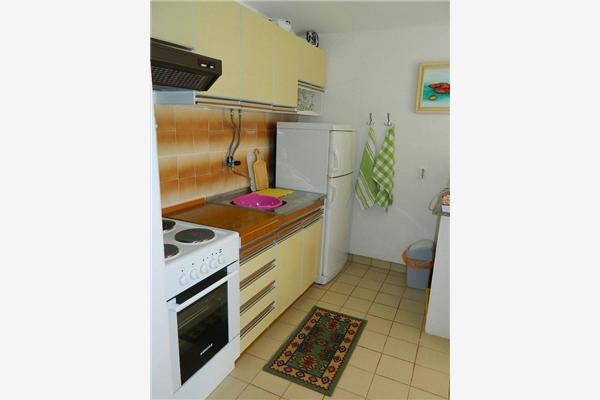 Room S1, for 4 persons