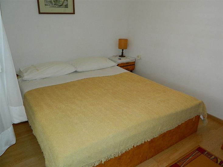 Room S1, for 4 persons