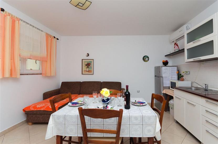 Apartment A3, for 4 persons