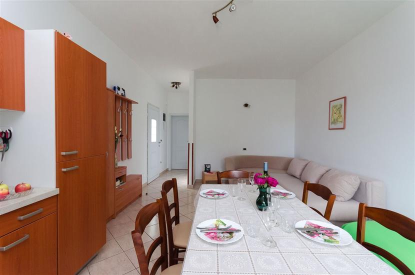 Apartment A2, for 4 persons