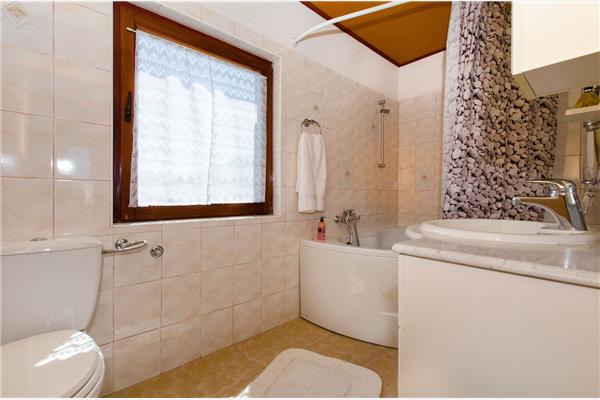 Apartment A1, for 5 persons