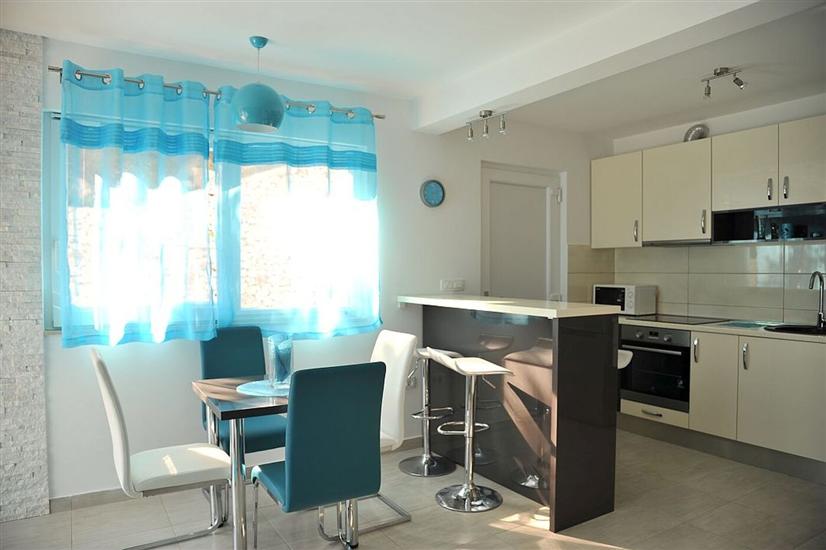 House K1, for 8 persons