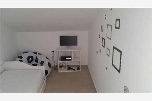 House K1, for 8 persons