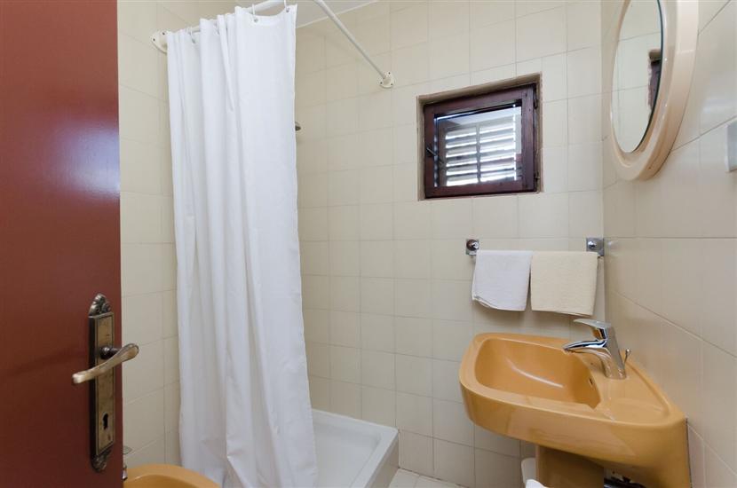 Apartment A1, for 6 persons