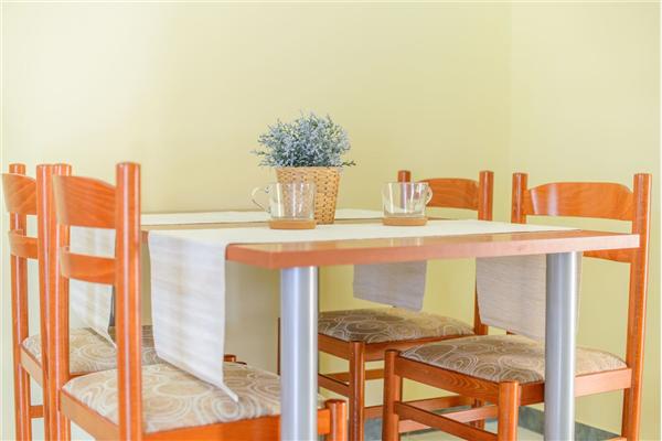 Apartment A1, for 6 persons