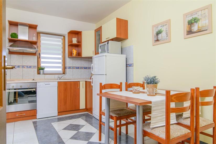 Apartment A1, for 6 persons