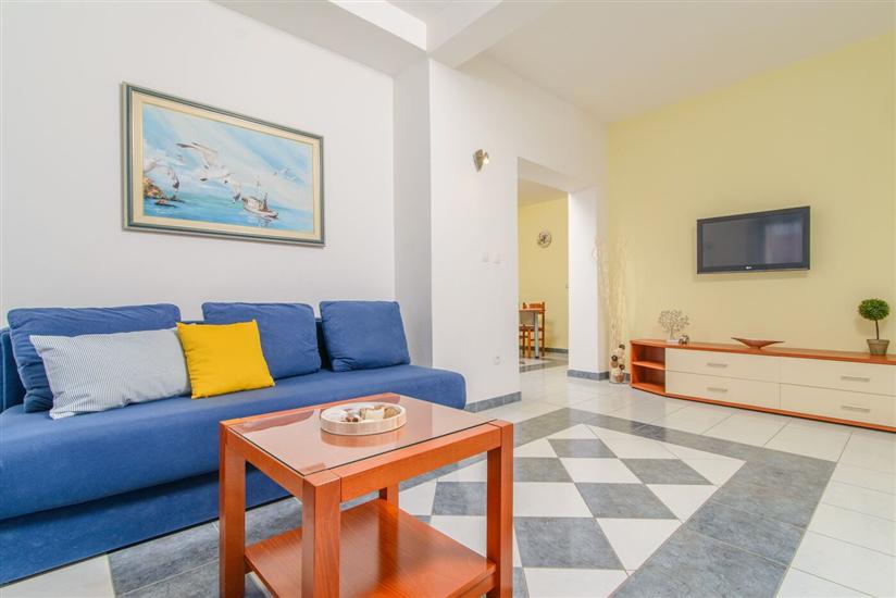 Apartment A1, for 6 persons