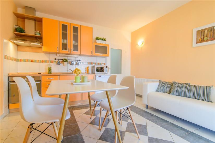 Apartment A4, for 5 persons