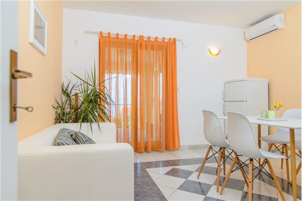 Apartment A4, for 5 persons