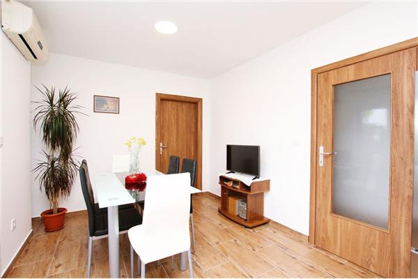 Apartment A1, for 4 persons