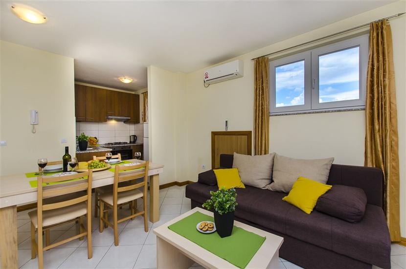 Apartment A6, for 4 persons
