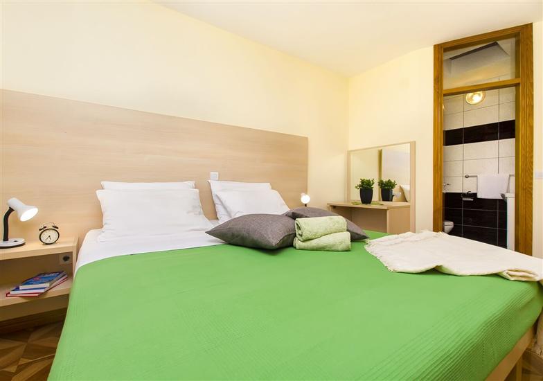 Apartment A7, for 4 persons