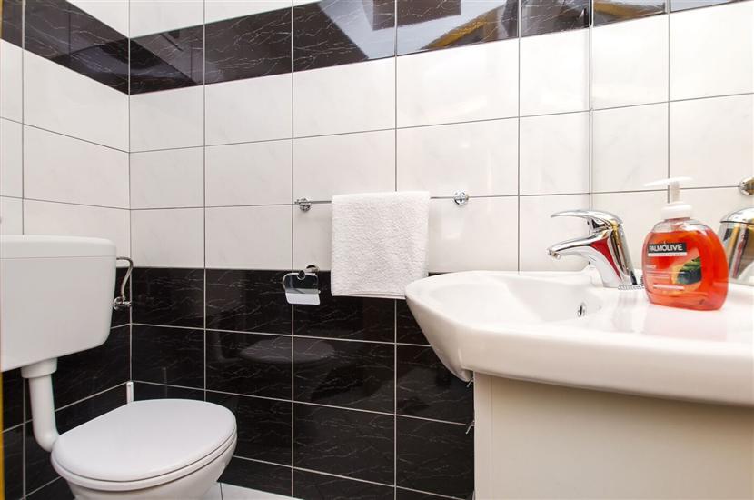 Apartment A7, for 4 persons