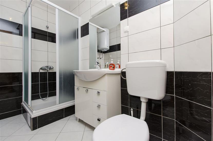 Apartment A8, for 4 persons