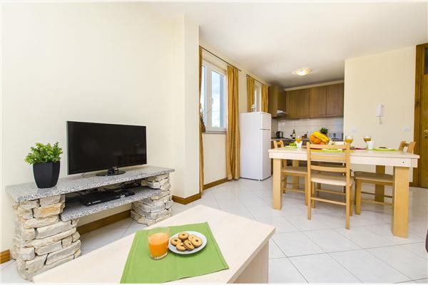 Apartment A8, for 4 persons