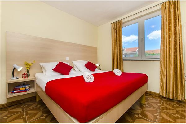 Apartment A1, for 6 persons