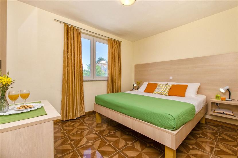 Apartment A1, for 6 persons