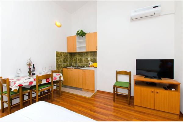 Apartment A2, for 4 persons