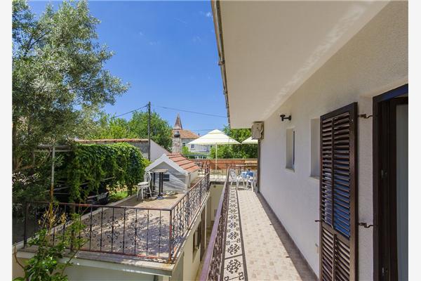 Room S5, for 2 persons