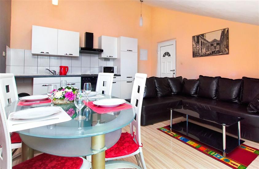 Apartment A2, for 3 persons