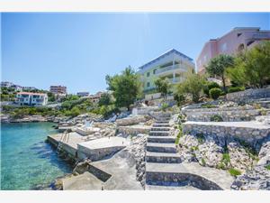 Appartementen Maja Sibenik Riviera, Kwadratuur 55,00 m2, Lucht afstand tot de zee 10 m