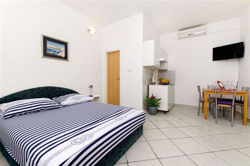 Apartment A4, for 2 persons