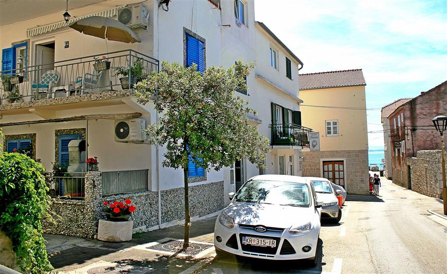 Apartament Tina