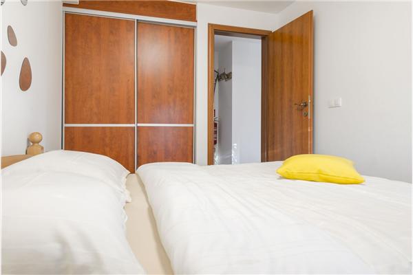 House K1, for 10 persons