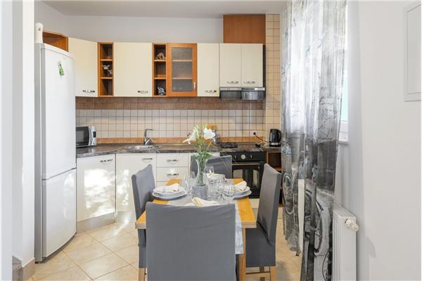 House K1, for 10 persons