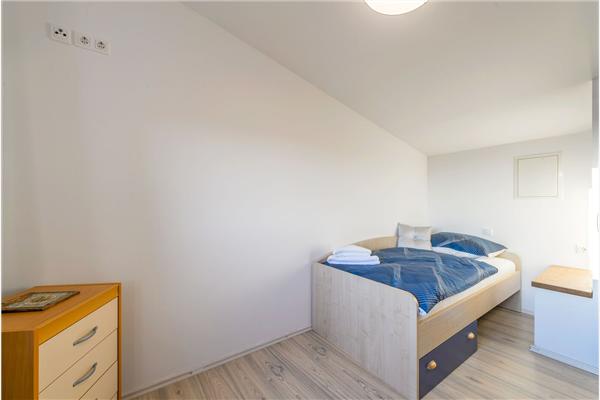 House K1, for 10 persons