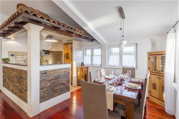 House K1, for 10 persons