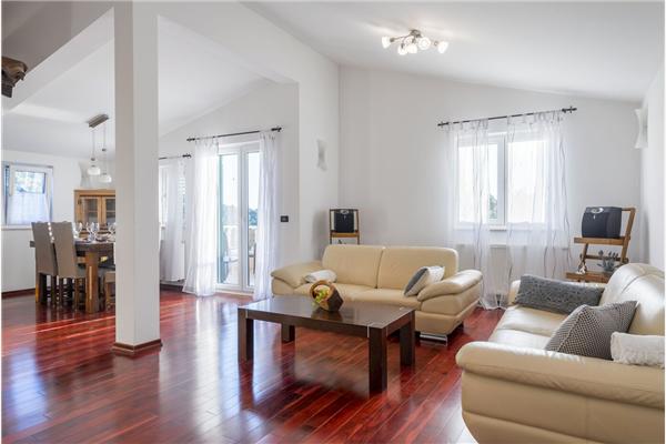 House K1, for 10 persons