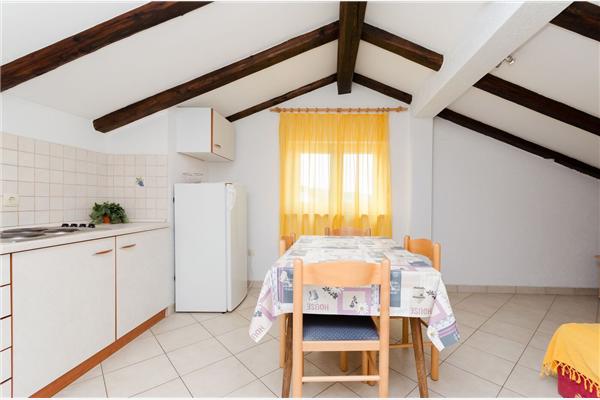 Apartment A1, for 5 persons