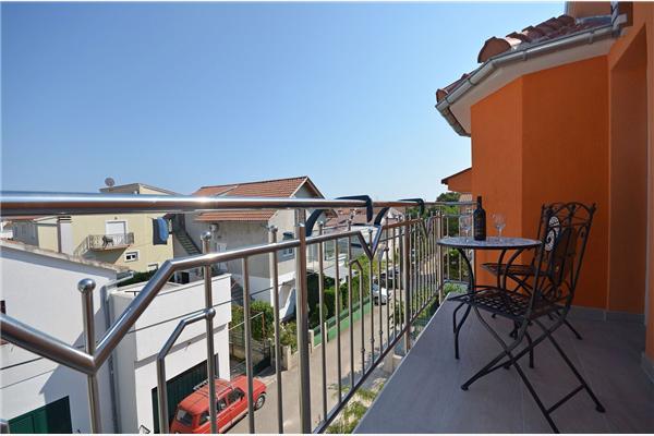 Apartment A4, for 3 persons