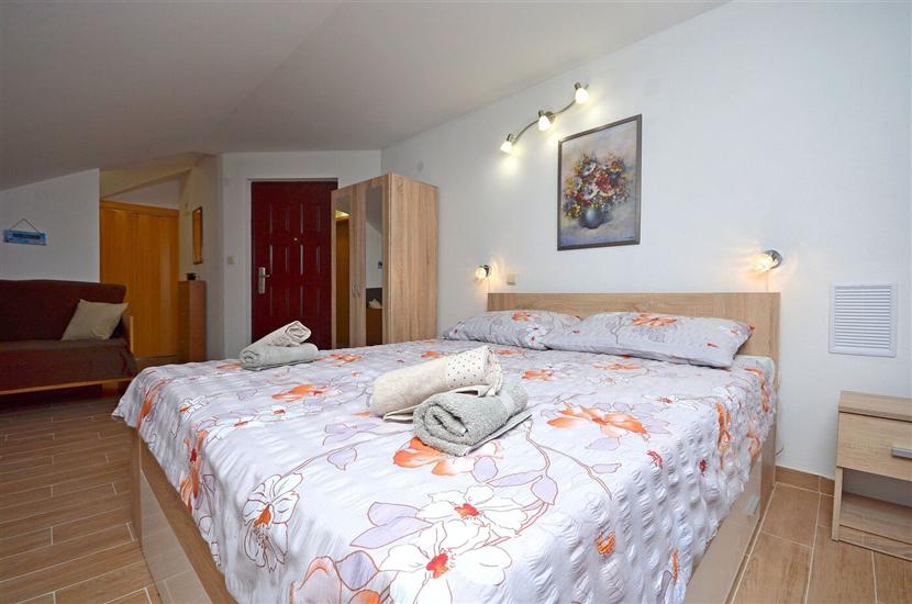 Apartment A4, for 3 persons