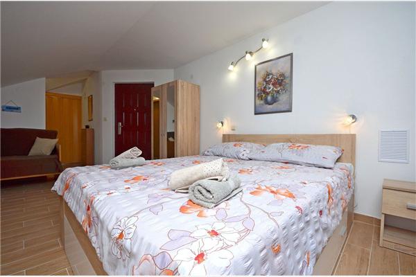 Apartment A4, for 3 persons