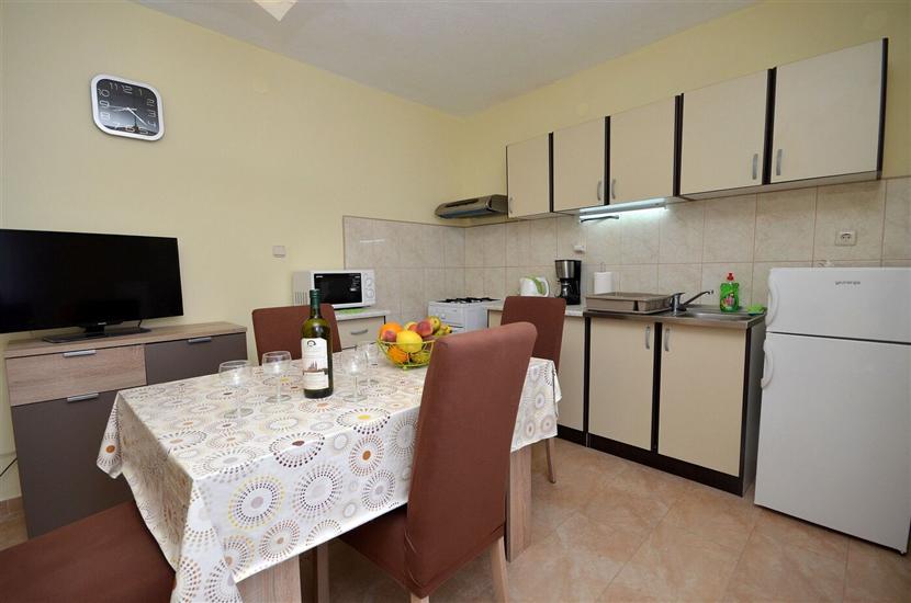 Apartment A3, for 5 persons