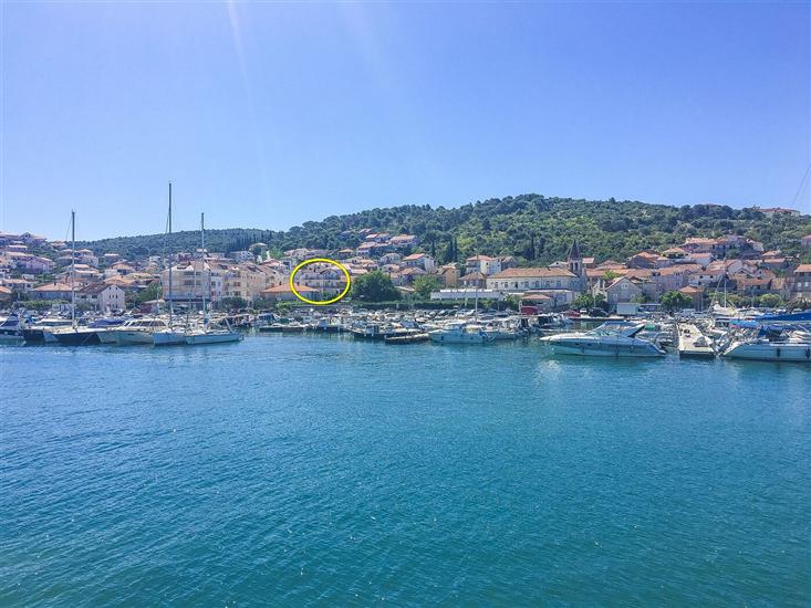 Apartments and Rooms Iva