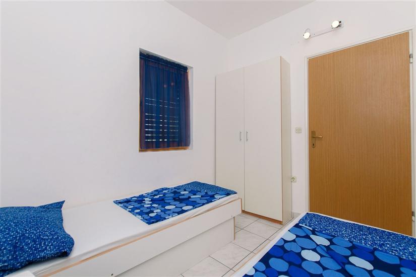 Apartment A1, for 5 persons