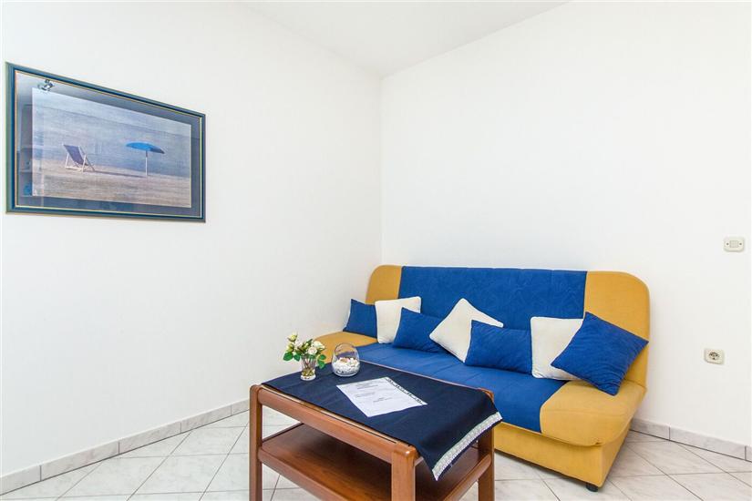 Apartment A1, for 5 persons
