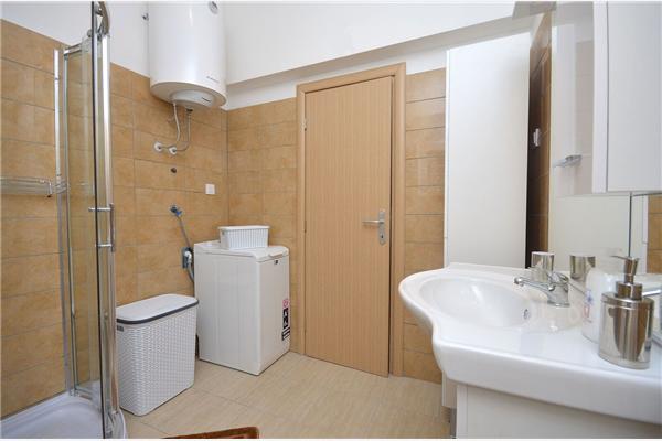 Apartment A1, for 5 persons